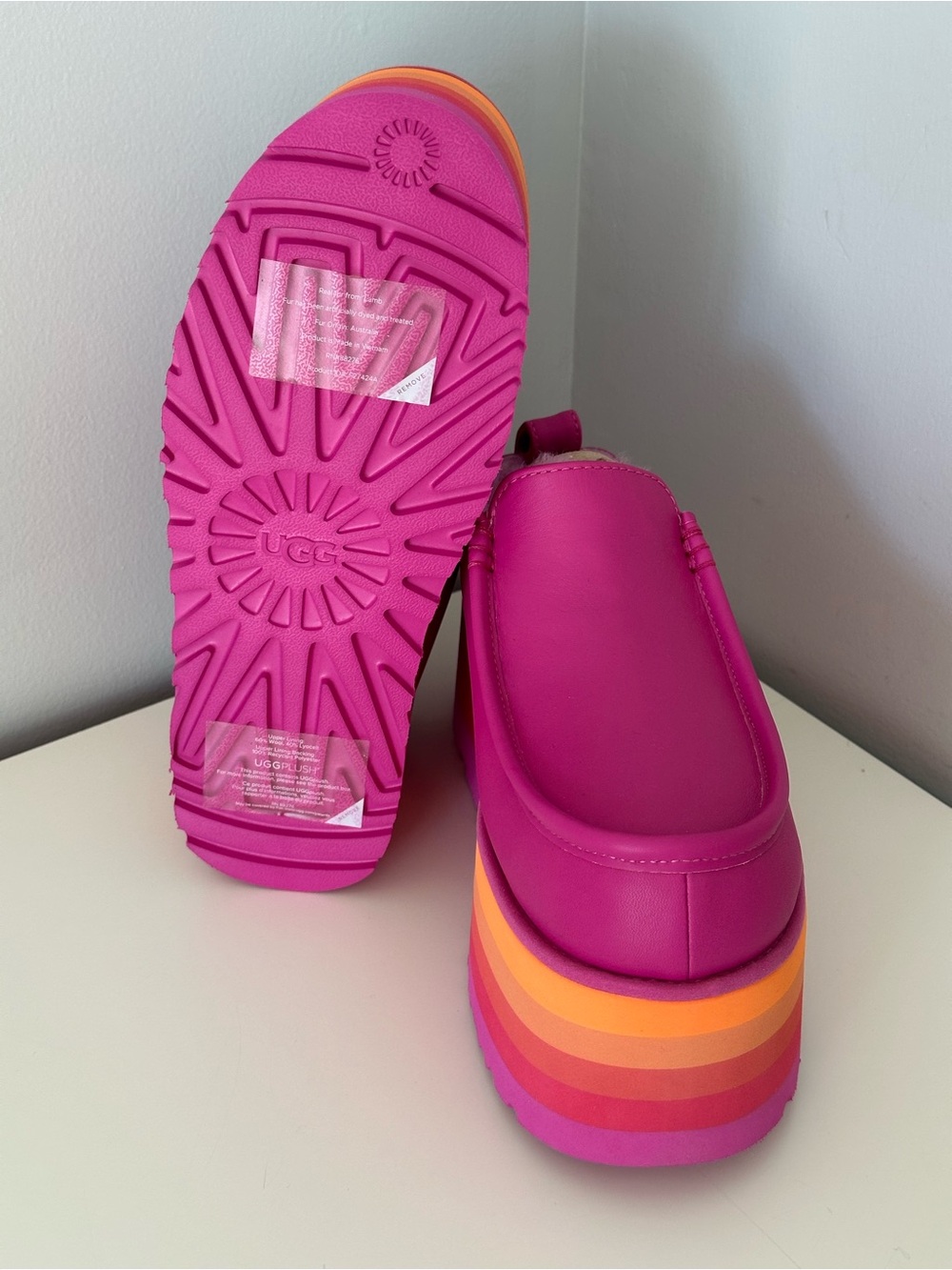UGG Hot Pink Platform Clog with Multicolor Striped Sole Sz 7 - Picture 9 of 14